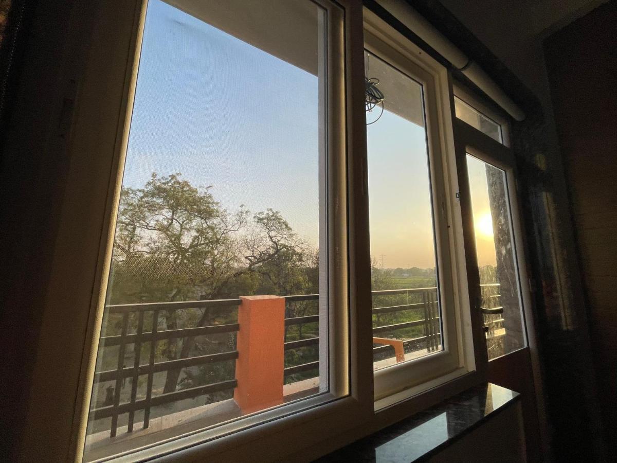 Homestay Kaashi Flora *