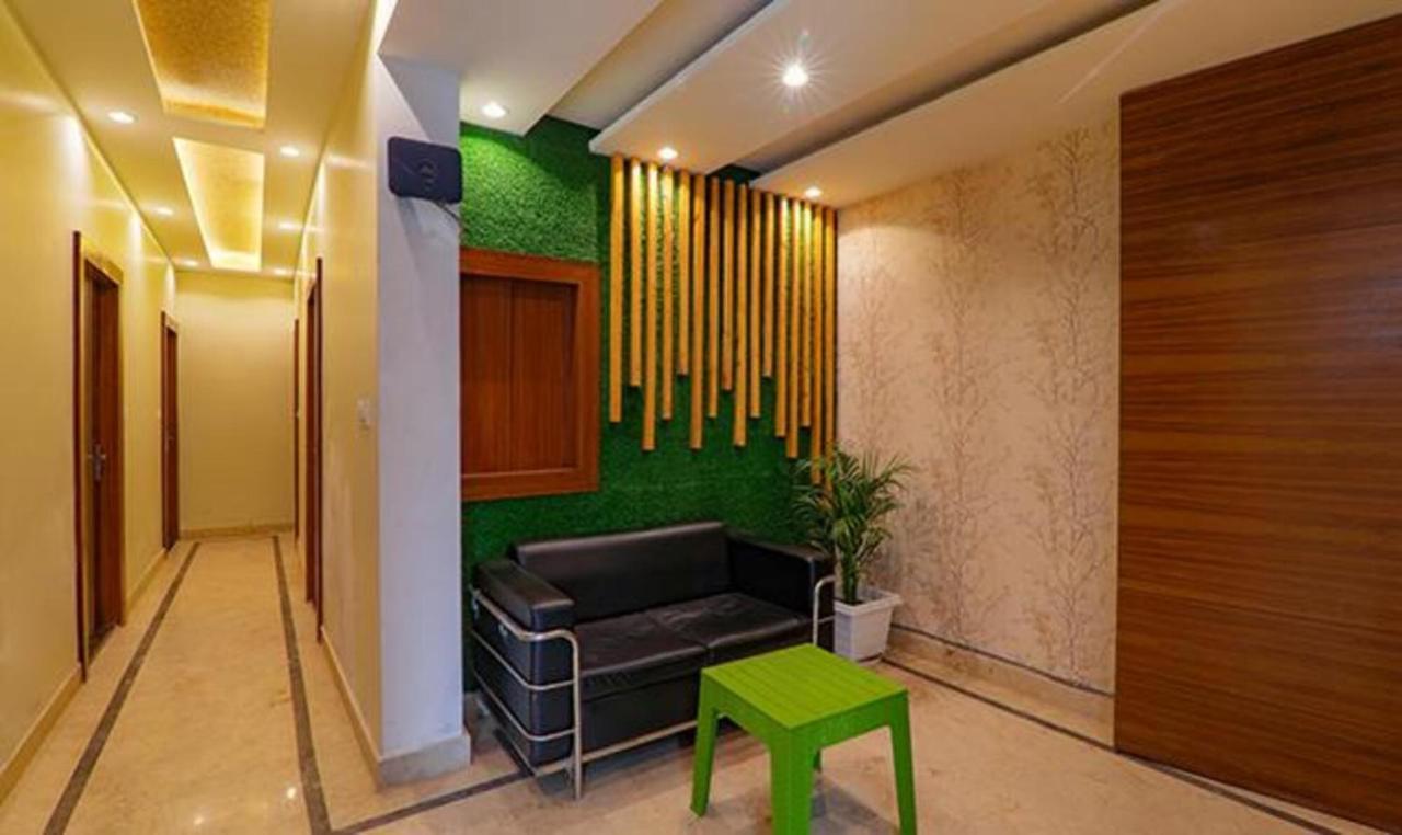 Fabhotel Super 3 Premium Varanasi