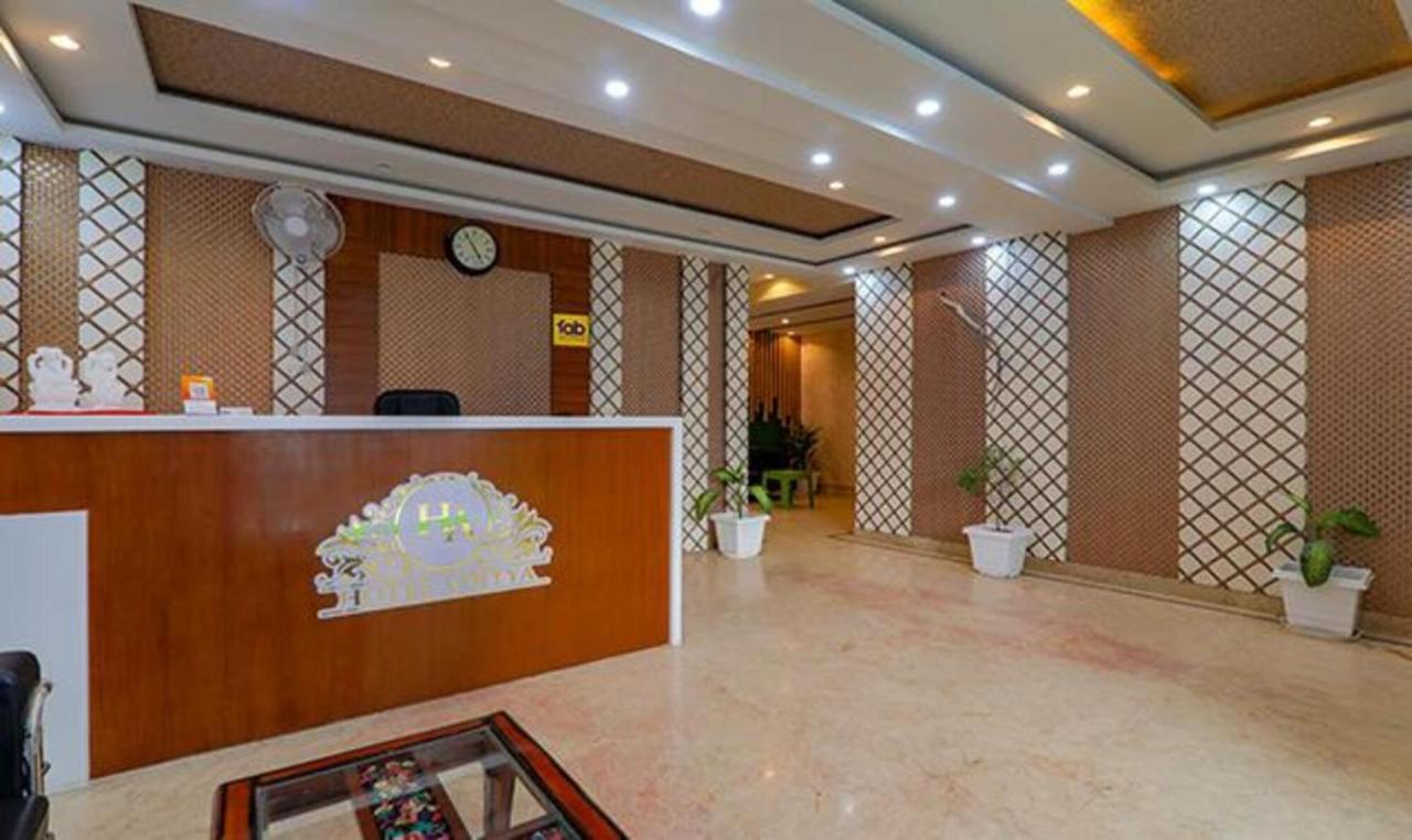 Hotel Fabhotel Super 3 Premium Varanasi