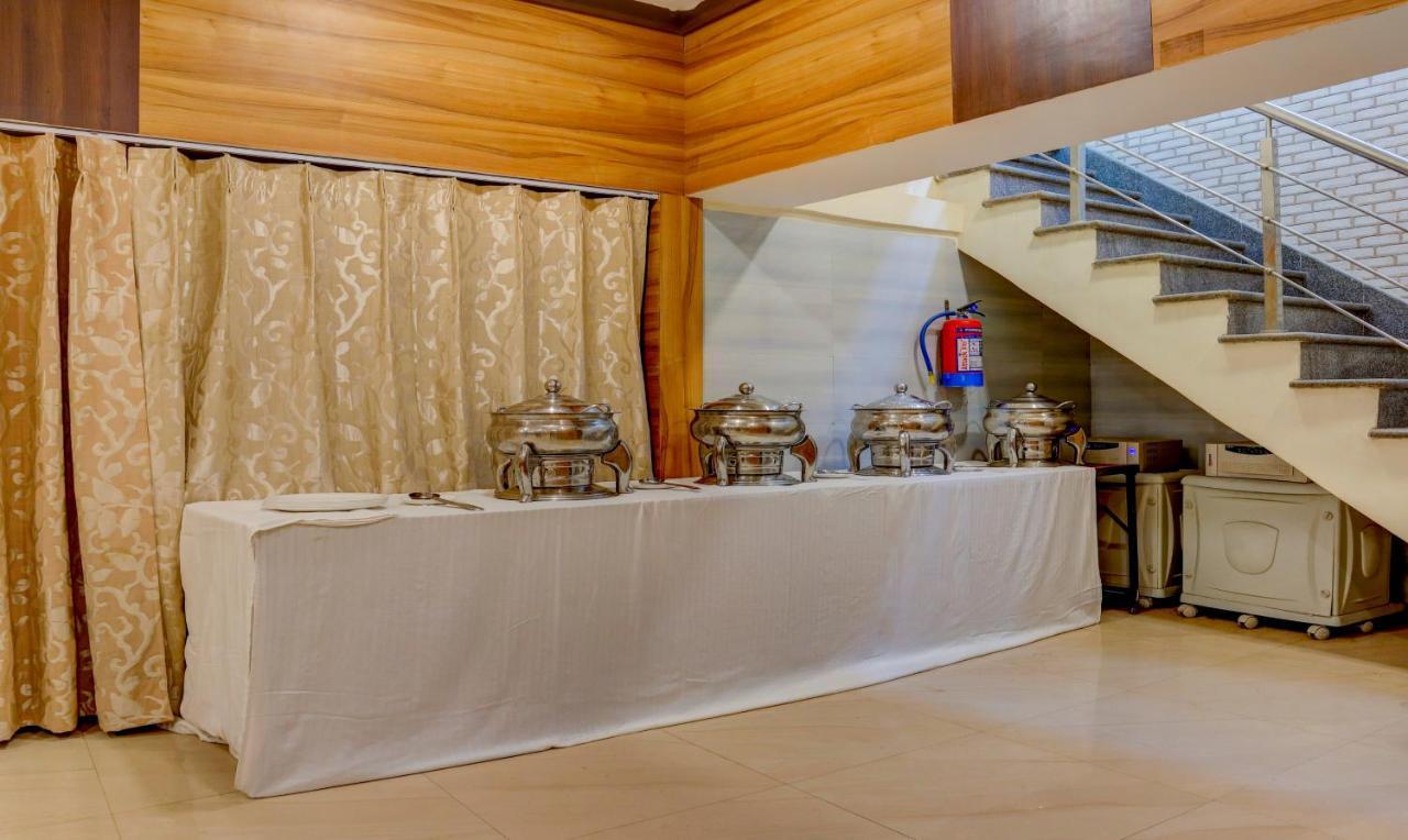 Hotel Treebo Azure 3*