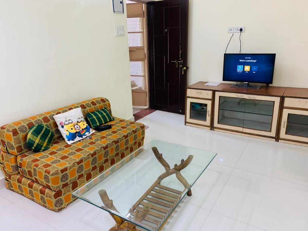 Apartment Mangalam *
