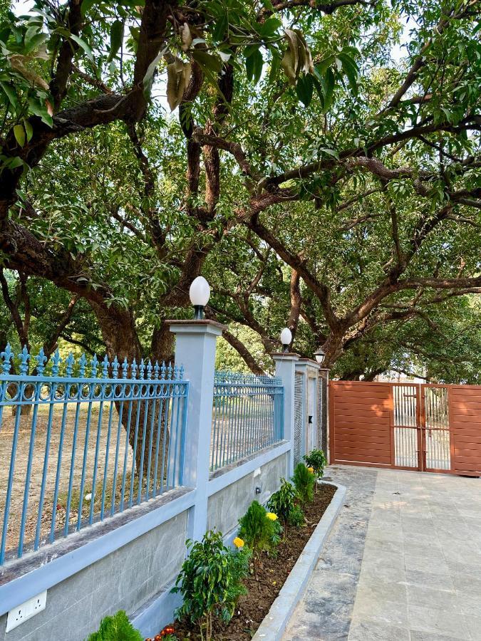 Kaashi Flora * Varanasi
