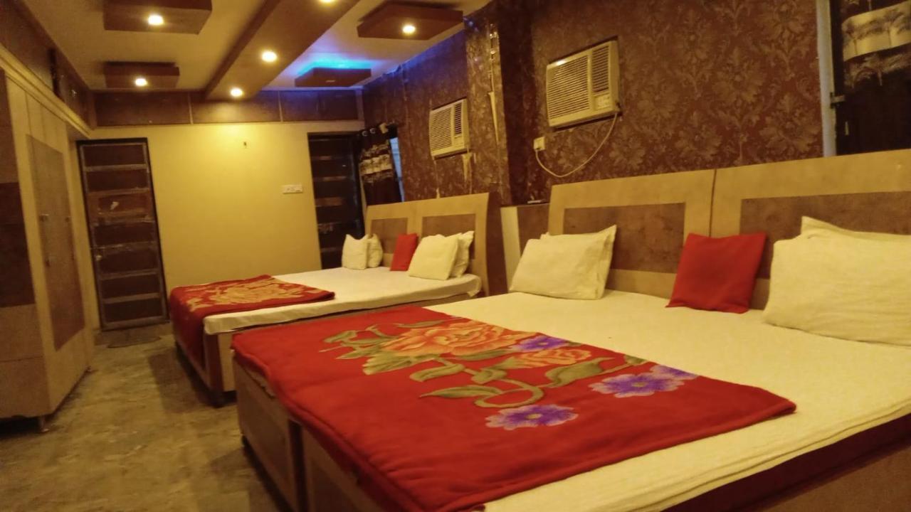 Shiva Hotel *