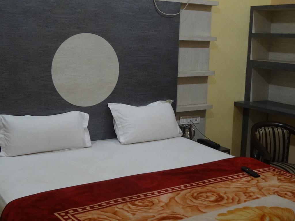 Guest house Hotel H.K.J International Varanasi