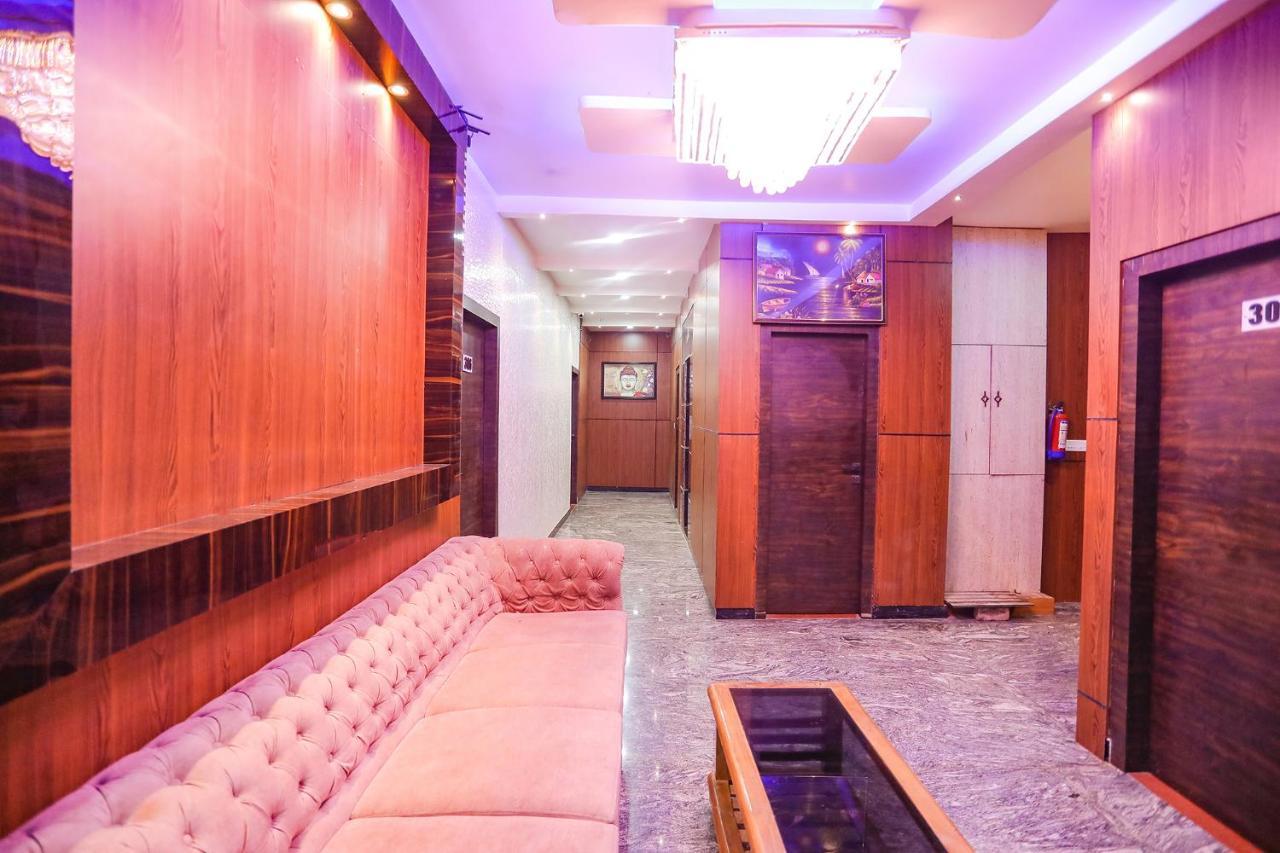Hotel Fabhotel Prime Siddhant Palace