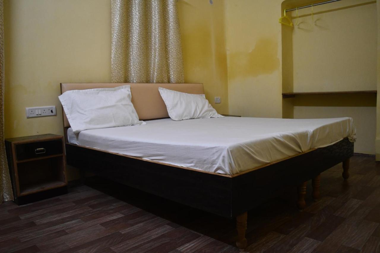 Shivohm Homestay 400 Mtrs From Kashi Vishwanath Temple Varanasi