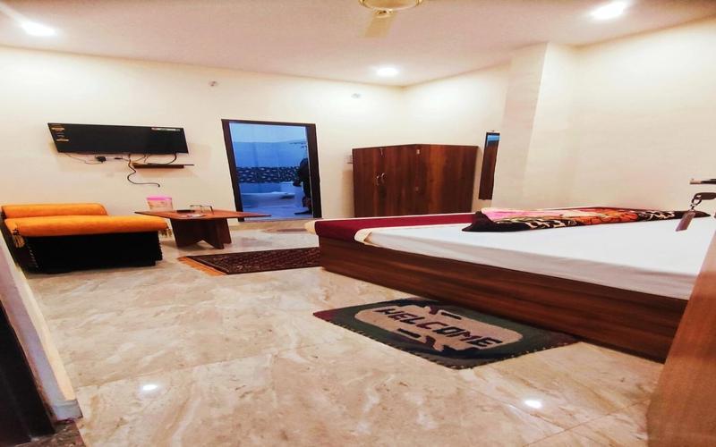 Hotel Rudra Paradise Varanasi