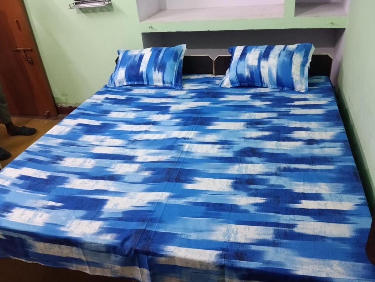 Hotel Anand Lok