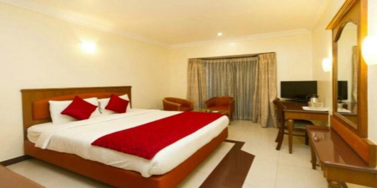 Goroomgo New Ashiyana Palace Hotel 3*