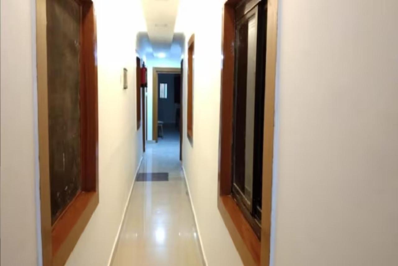 Hotel Goroomgo New Ashiyana Palace Varanasi