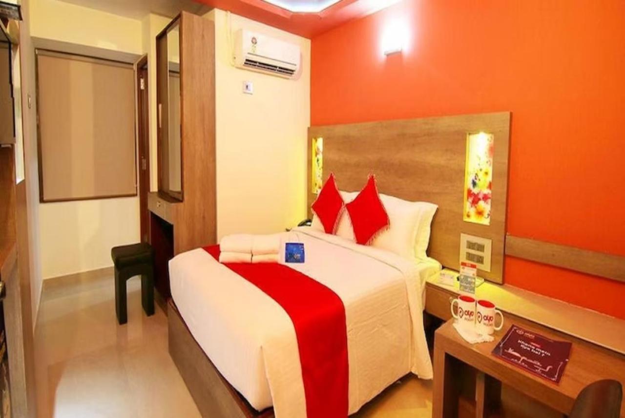 Hotel Goroomgo New Ashiyana Palace 3*