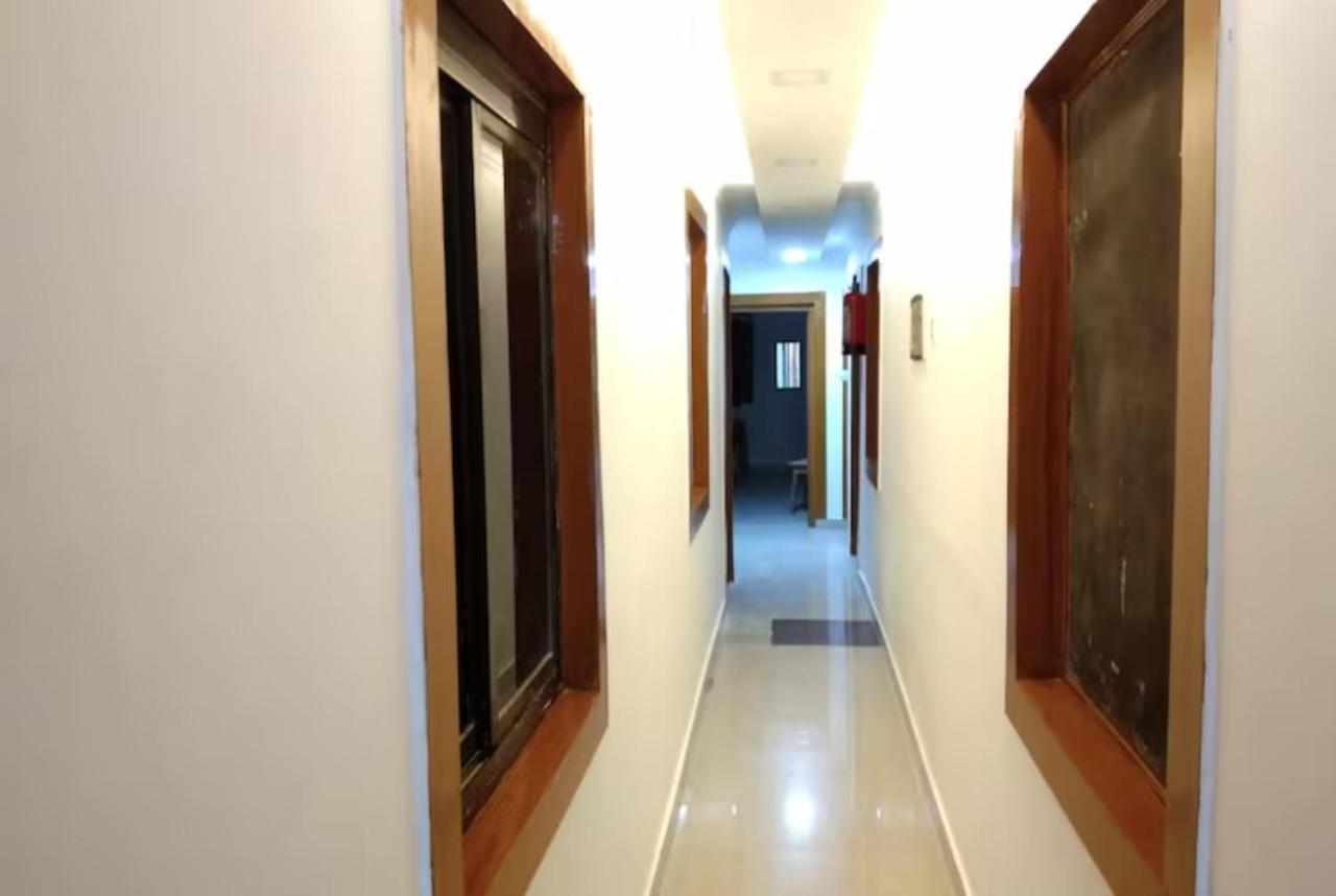 Hotel Goroomgo New Ashiyana Palace