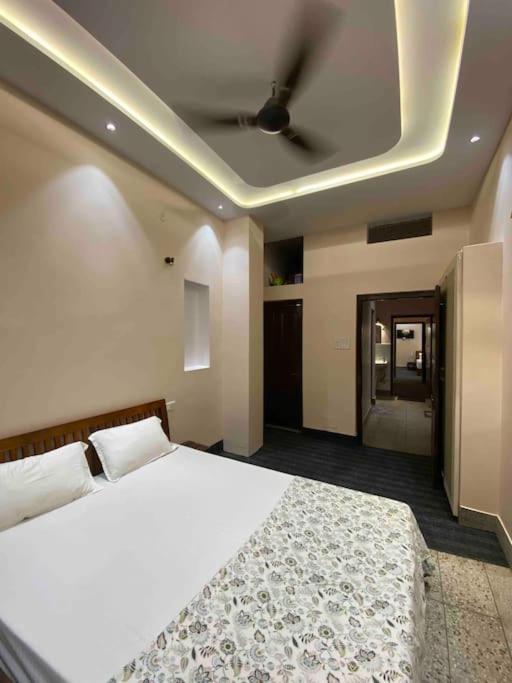 Cheerful 4bedrooms Row House Holiday home Varanasi