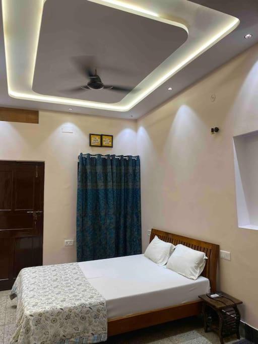 Cheerful 4bedrooms Row House Varanasi