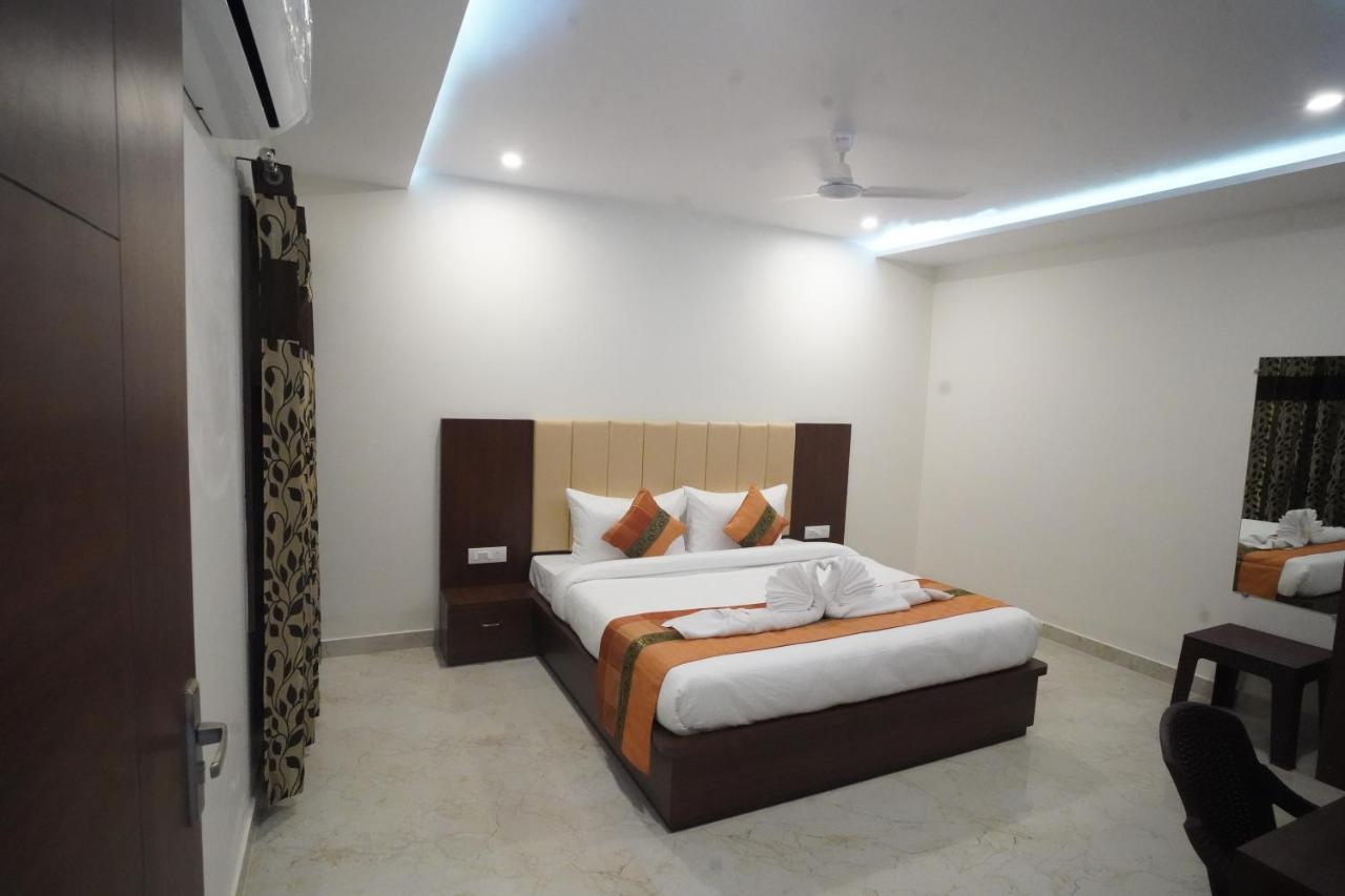 Joy Retreat * Varanasi