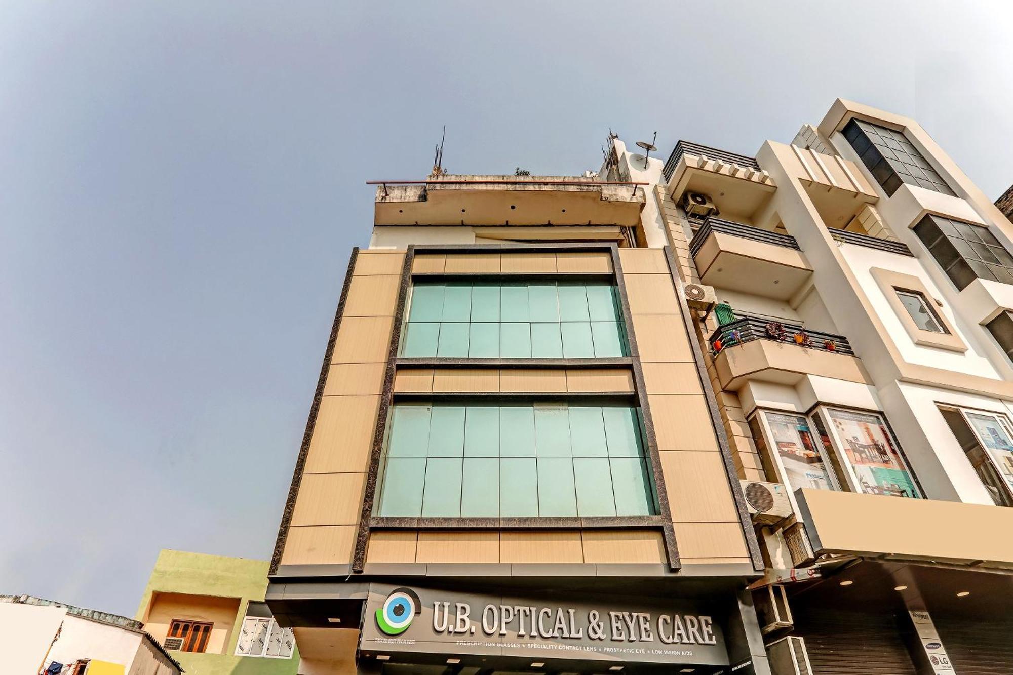Prakash Landmark