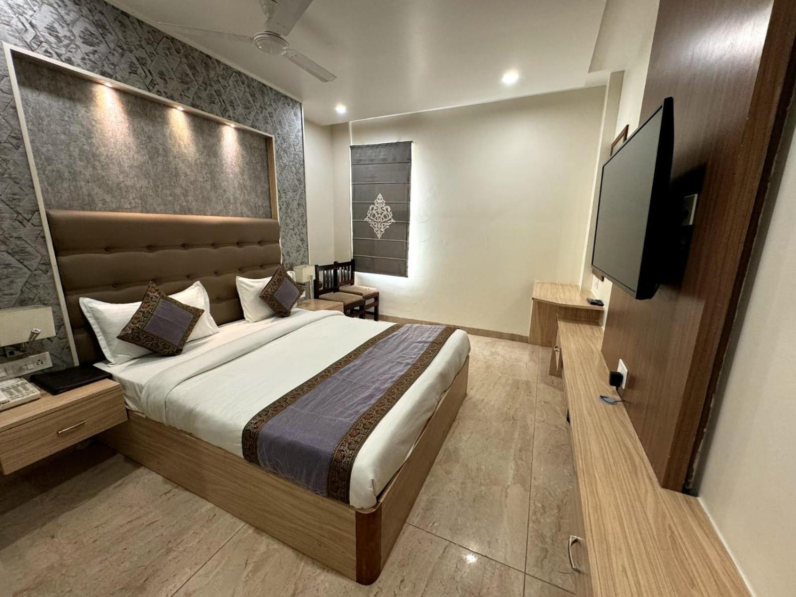 Hotel River Rhythm Assi Ghat Varanasi