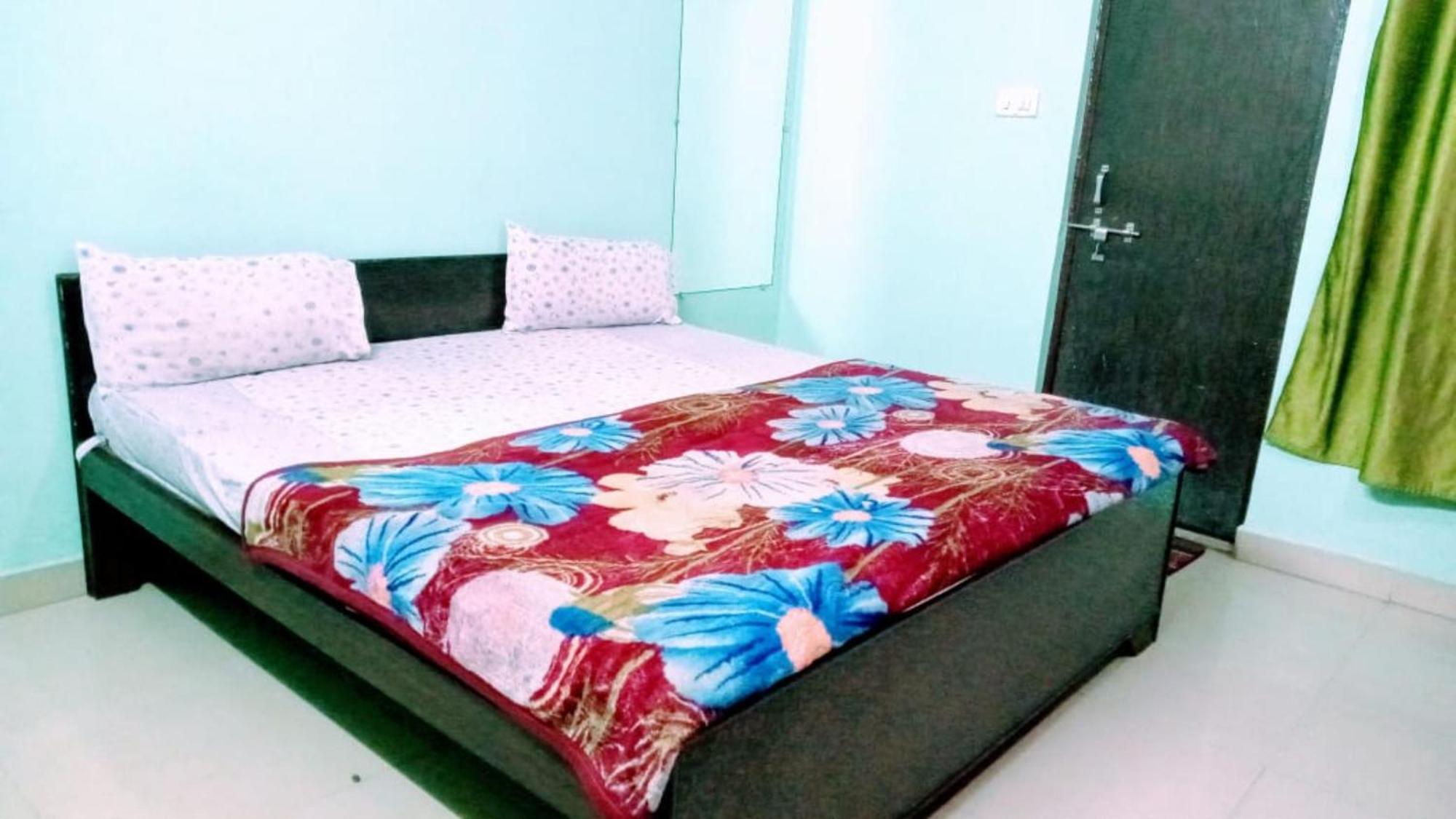 Goroomgo The Shivay Hotel 3*