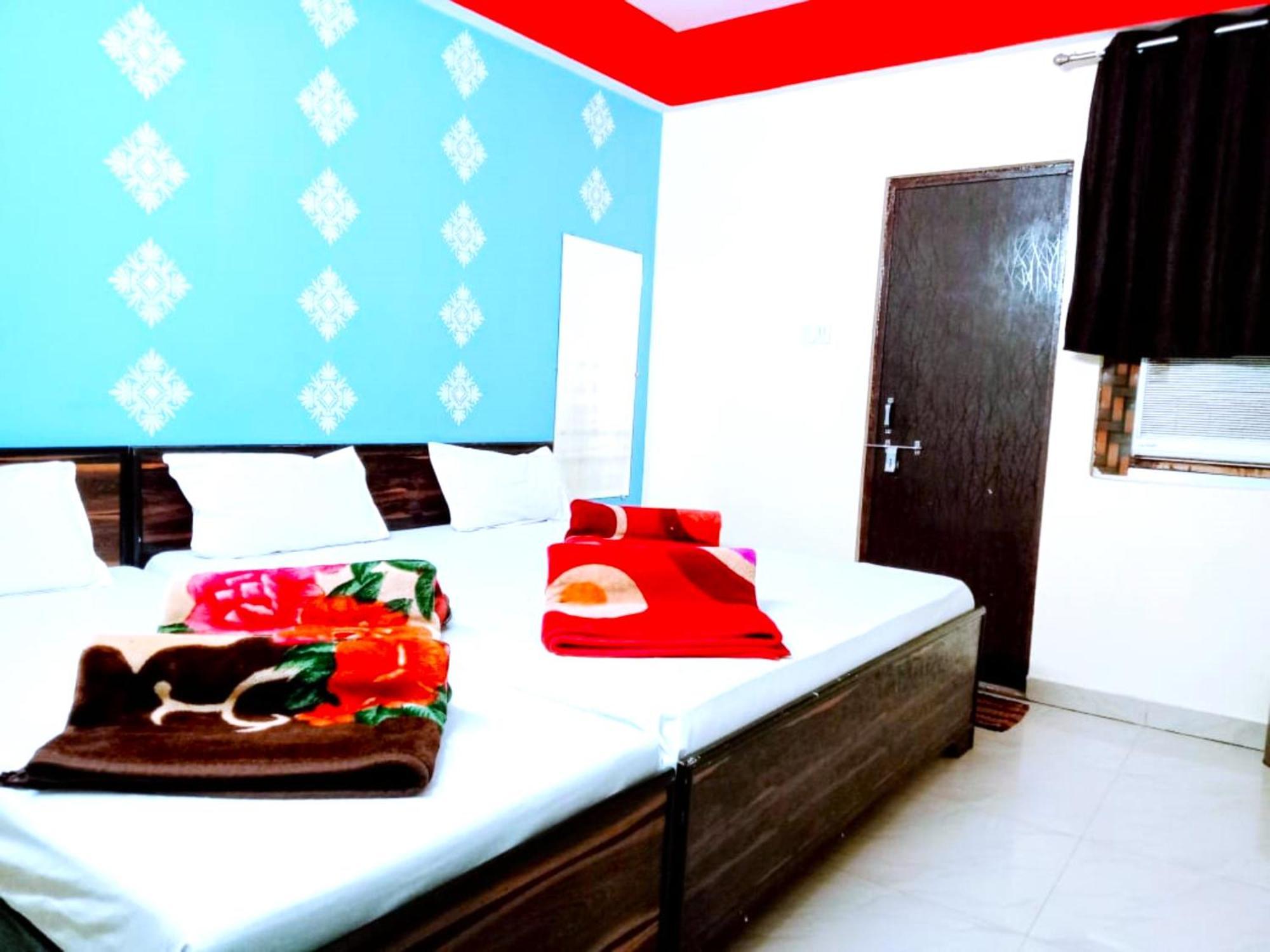 Hotel Goroomgo The Shivay Varanasi