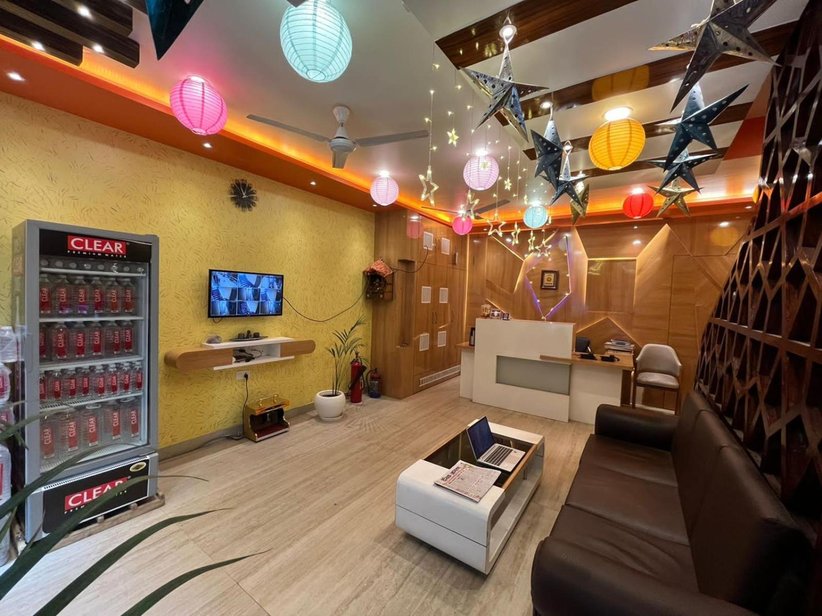 Prabhat Hotel Varanasi
