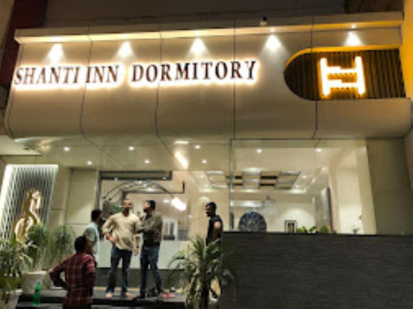Hotel Shanti Dormitory, Varanasi
