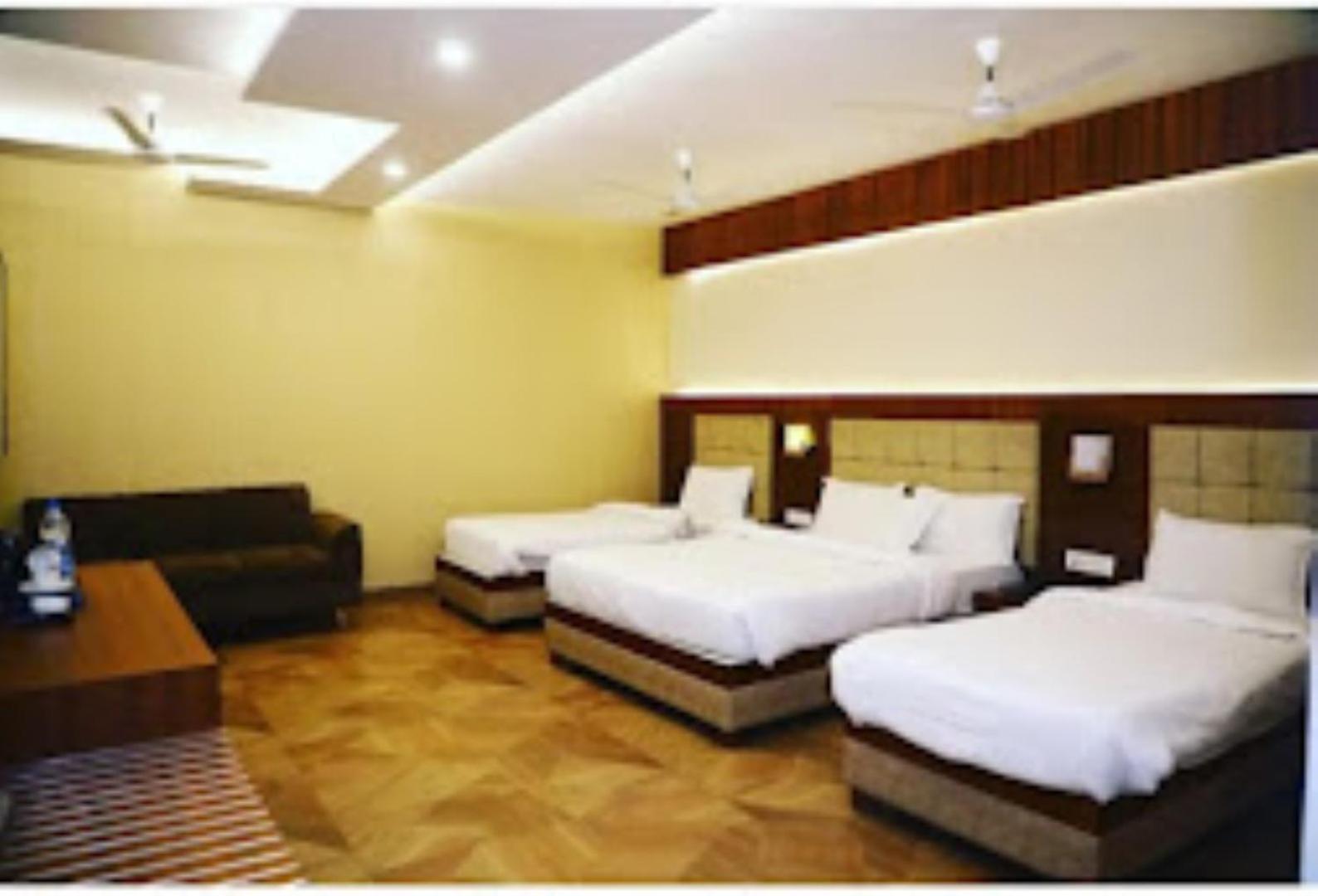 Mintella , Varanasi