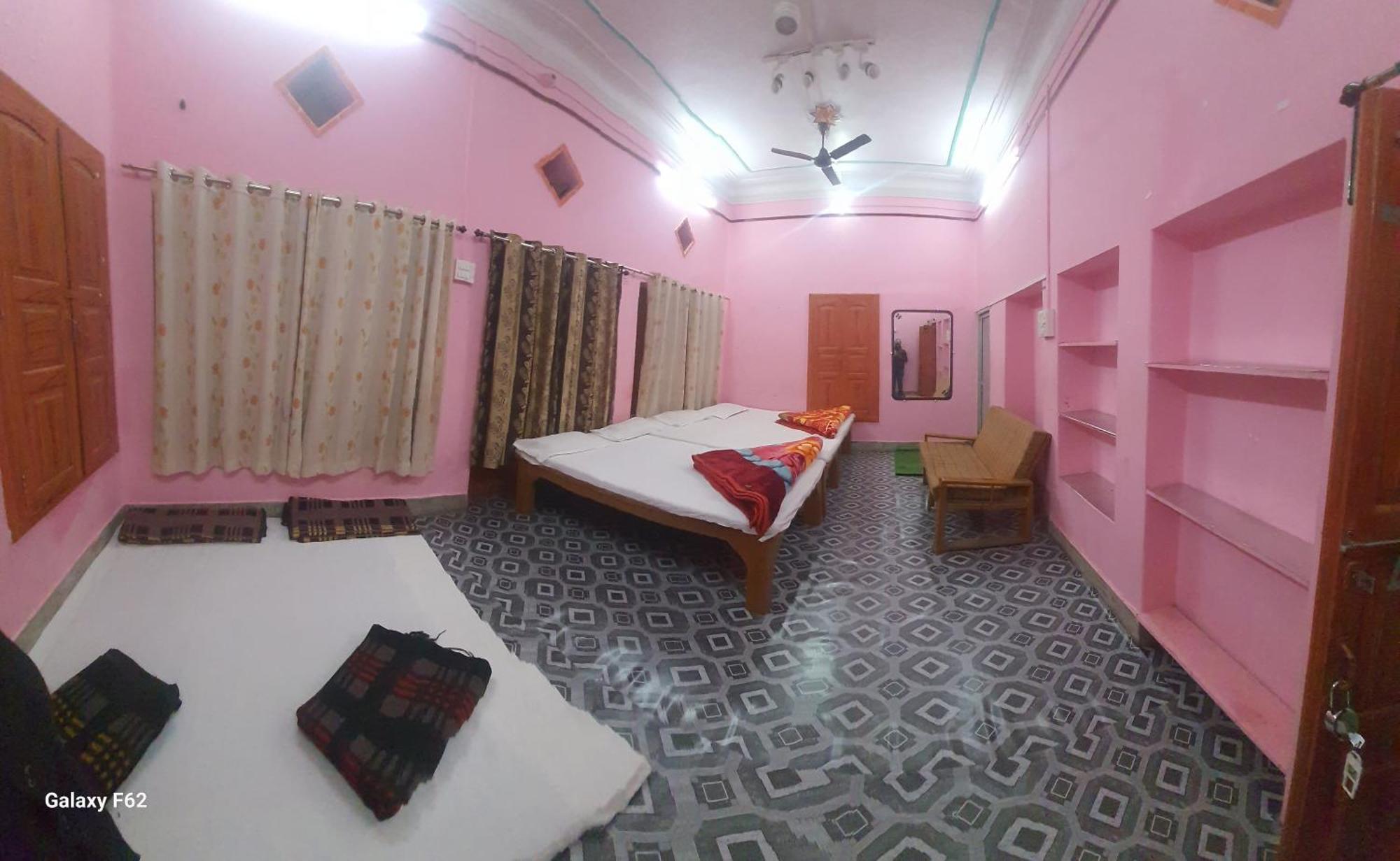 Shri Bholanath Atithi Bhawan * Varanasi