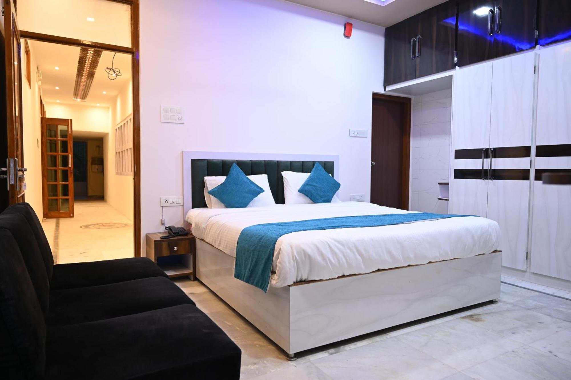 Hotel The Kashi *