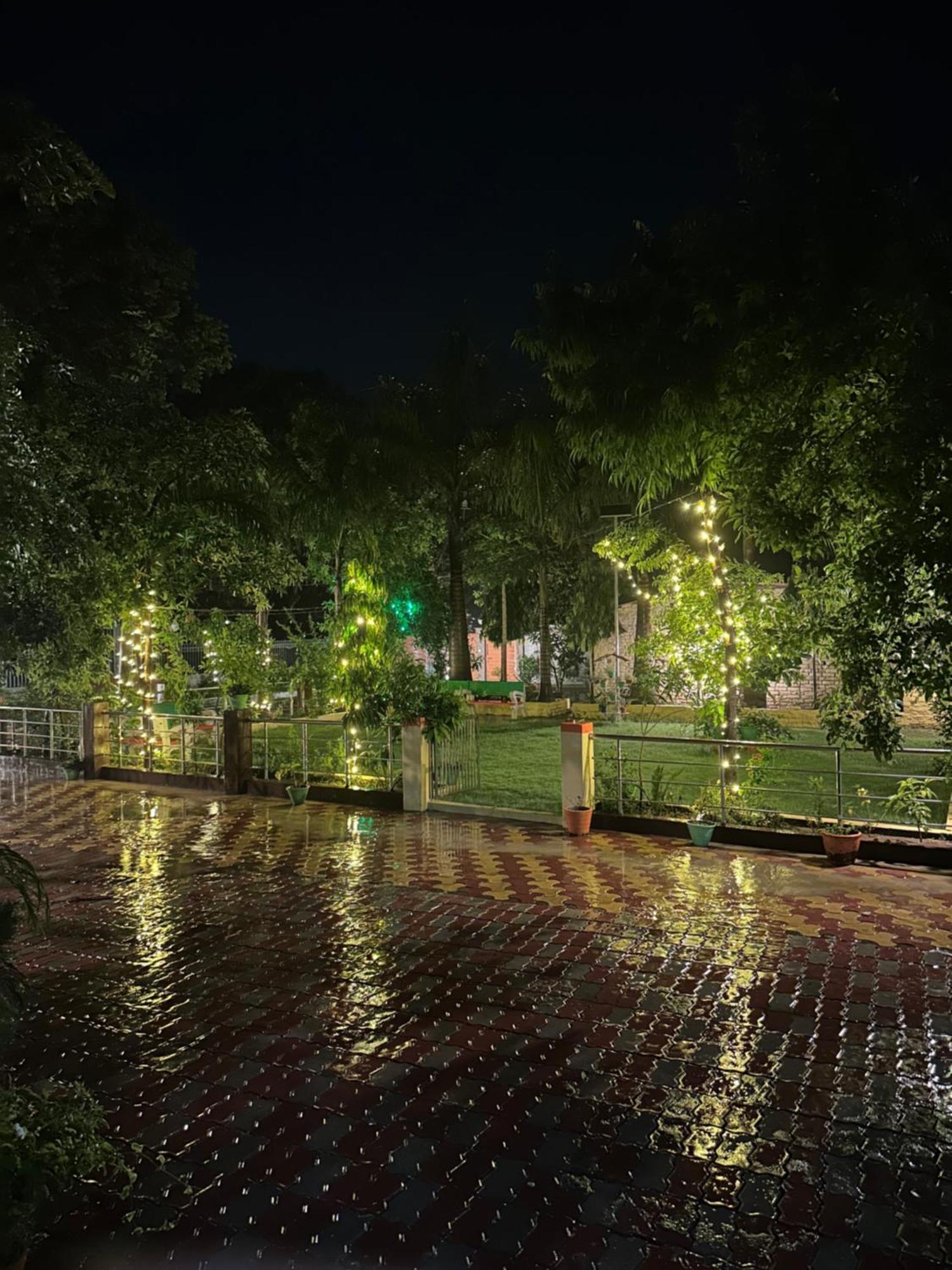 Homestay Kaashi Flora