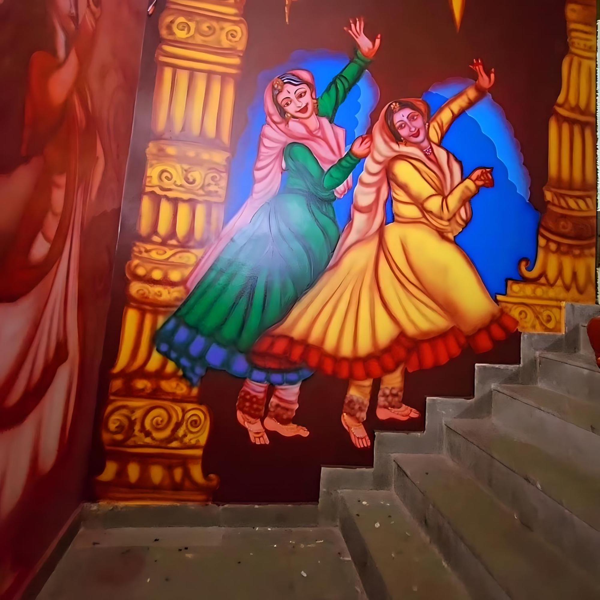 The Kashi Palace ,varanasi ! Fully-air-conditioned At Prime Location With Parking Availability, Near Kashi Vishwanath Temple, And Ganga Ghat Guest house *