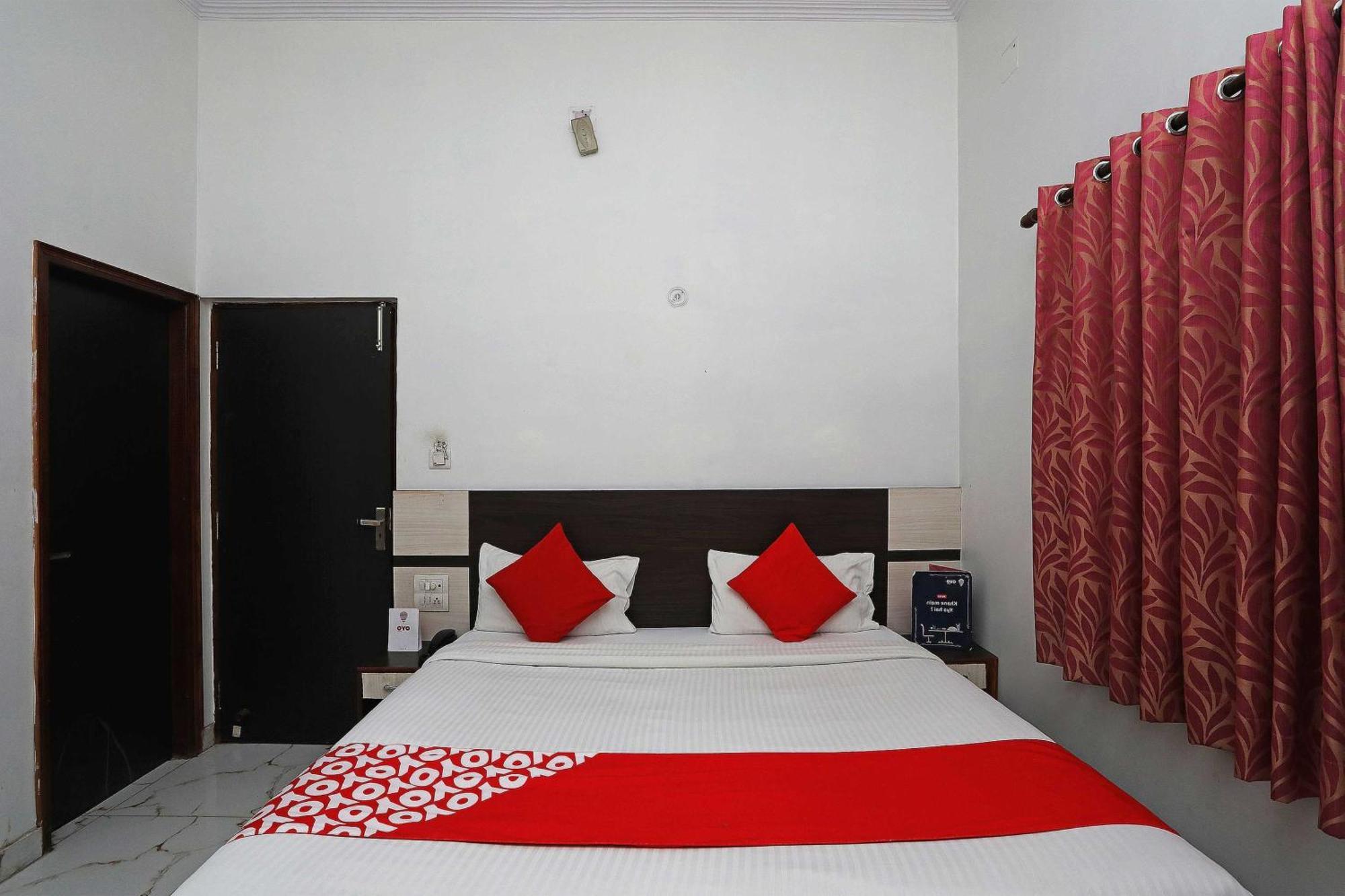Super O Haveli 3*