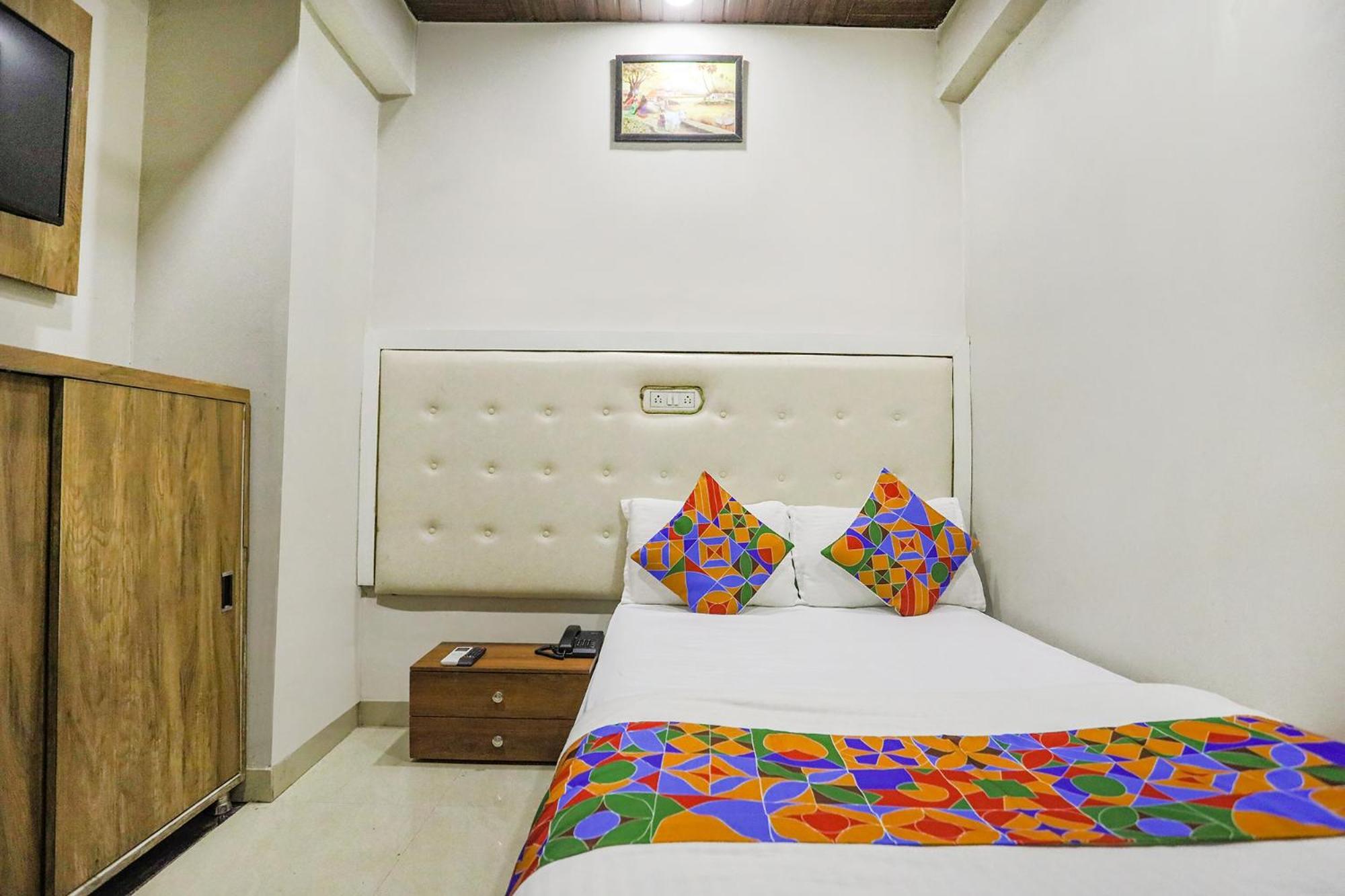 Hotel Fabhotel Prime Siddhant Palace Varanasi