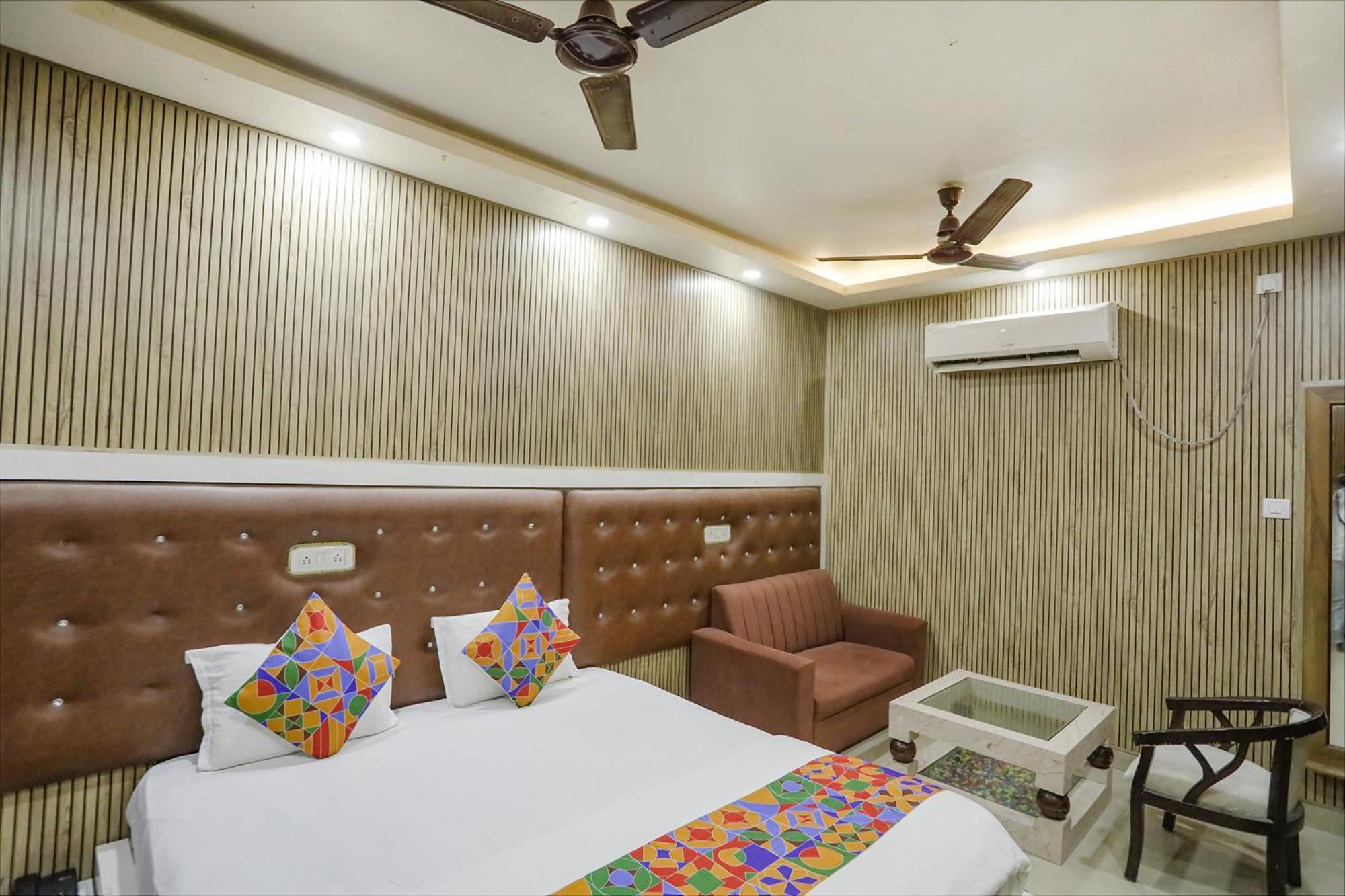Hotel Fabhotel Prime Siddhant Palace Varanasi