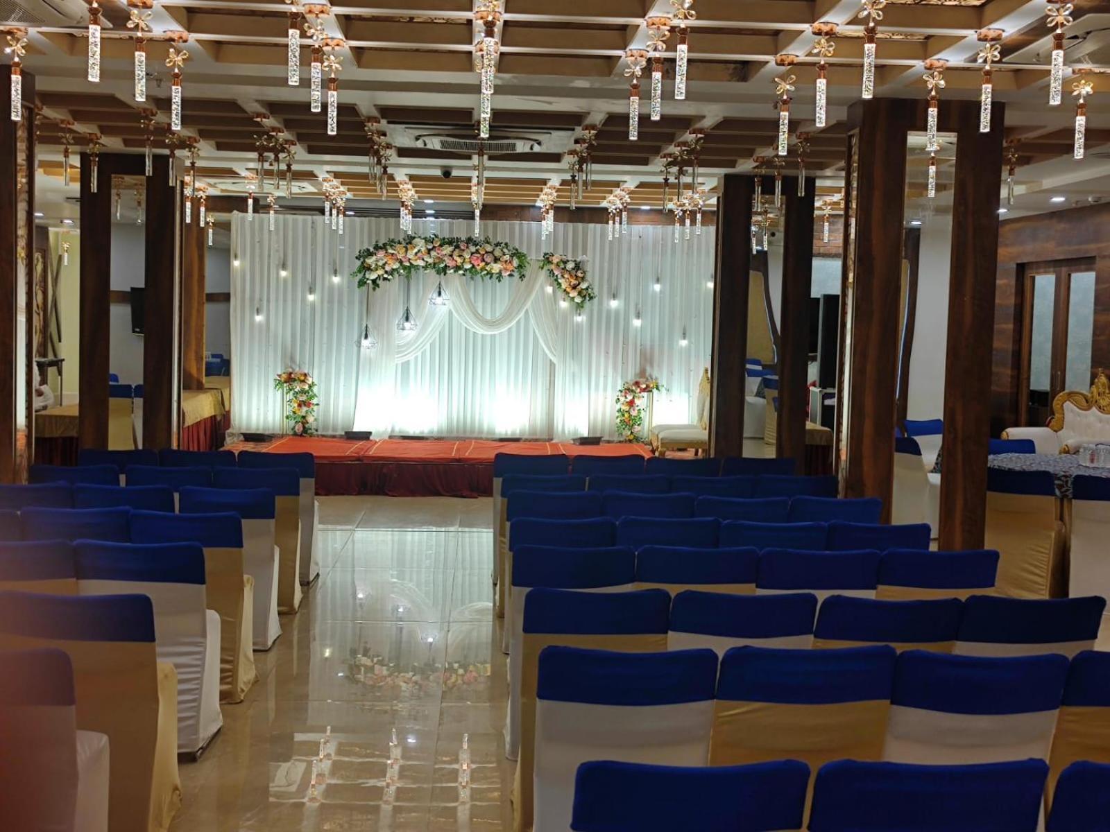 Hotel Prime Land 3*