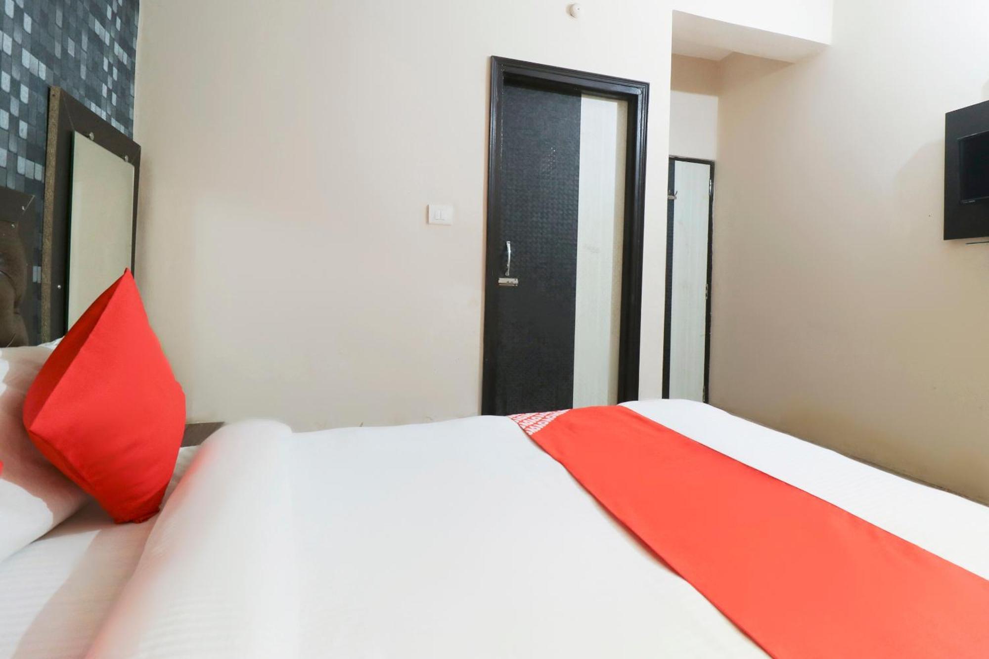 Hotel O Shiv Ganga 3*