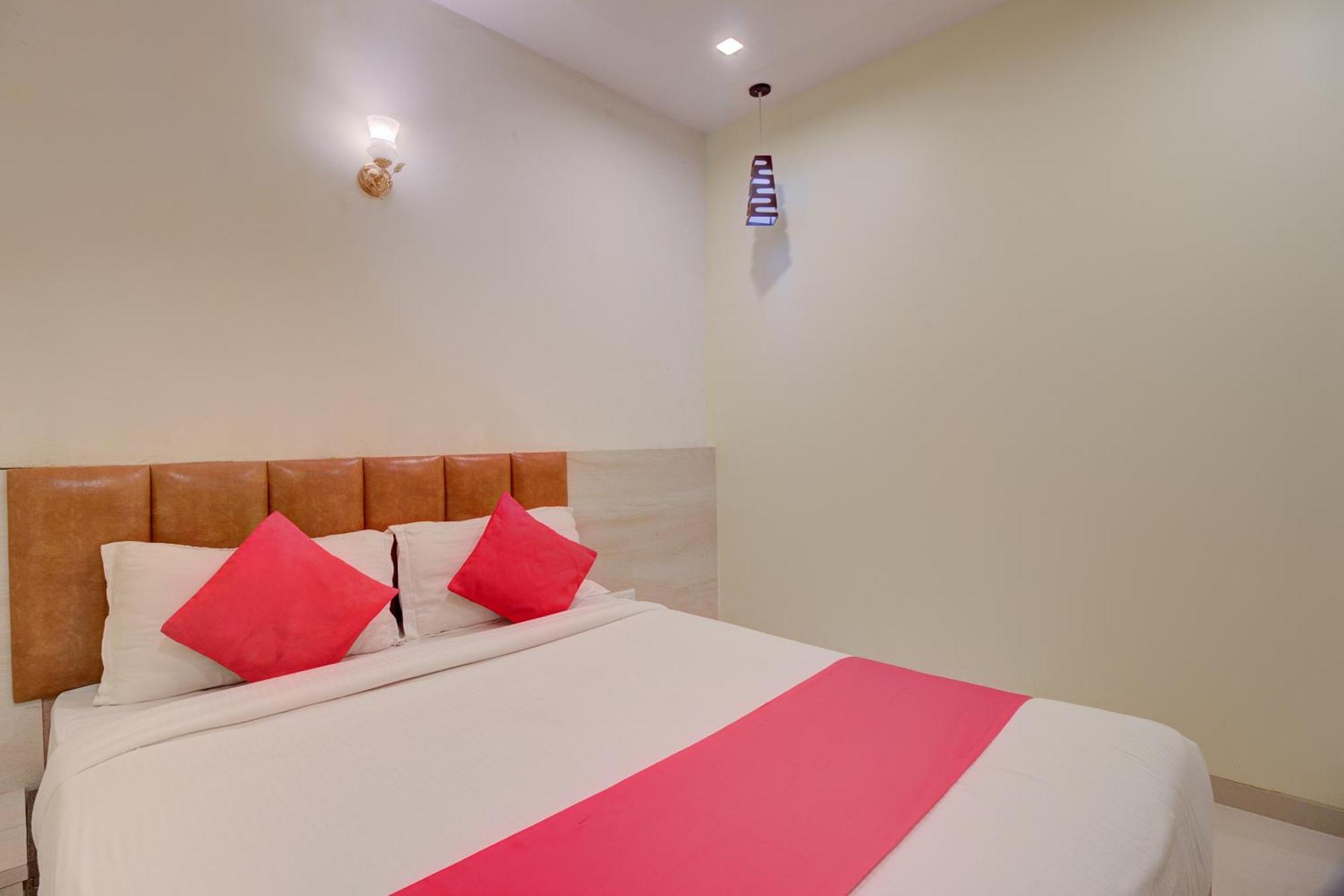 Hotel O Shiv Ganga Varanasi