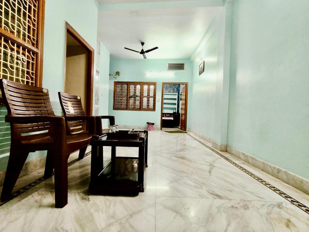 Trilok Residency - Dashashwamedh Varanasi