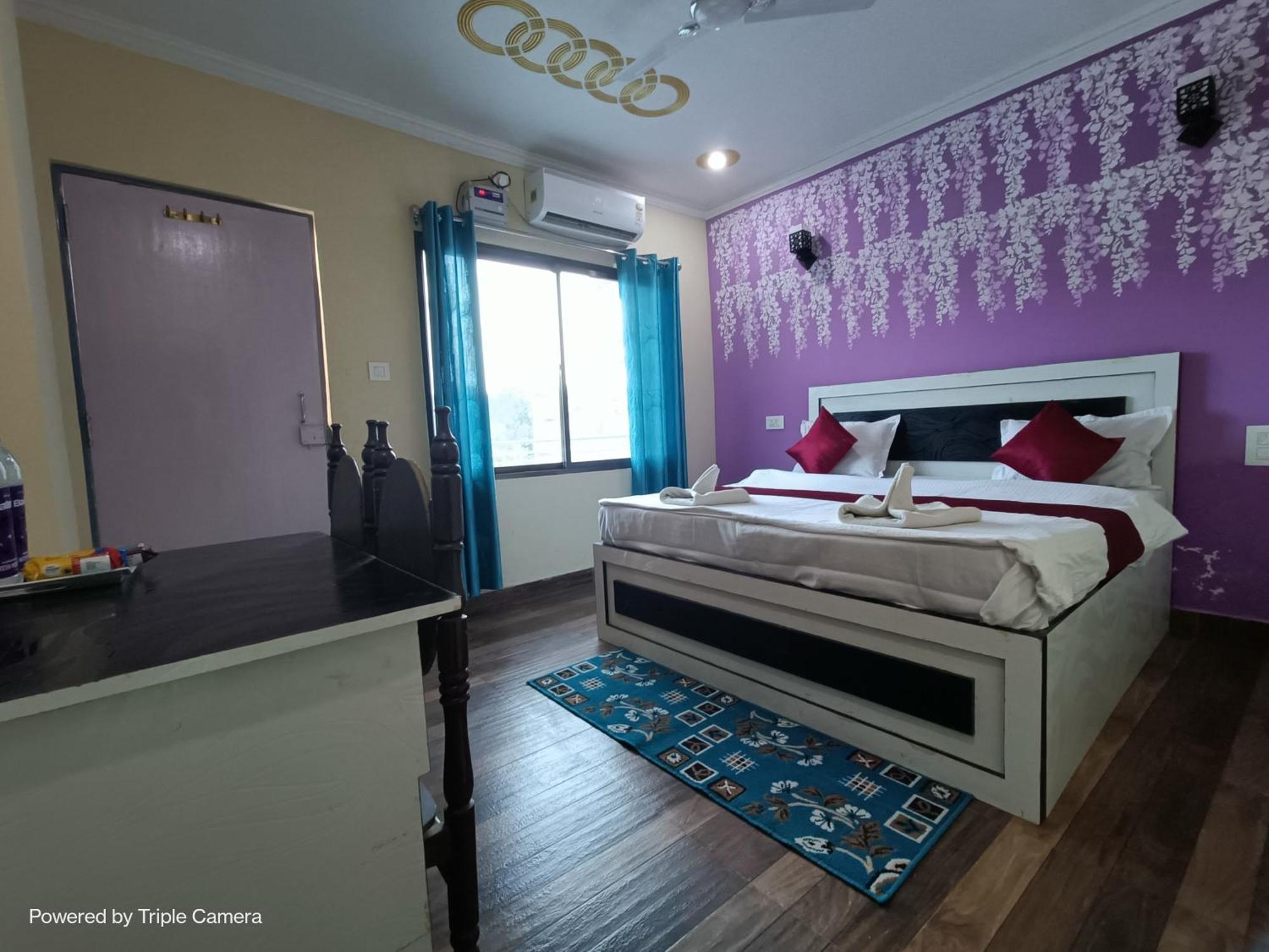 Hostel Mohit In Paying Guest House