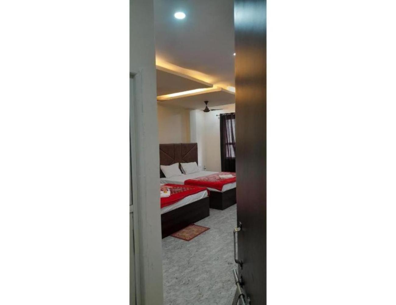 Shree Jee Guest House, Homestay *