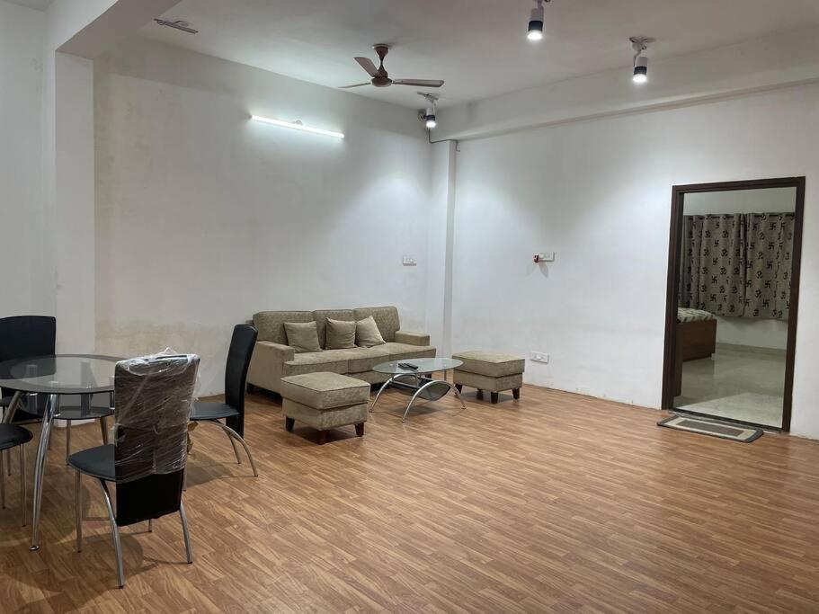 Ganga 2 Apartment