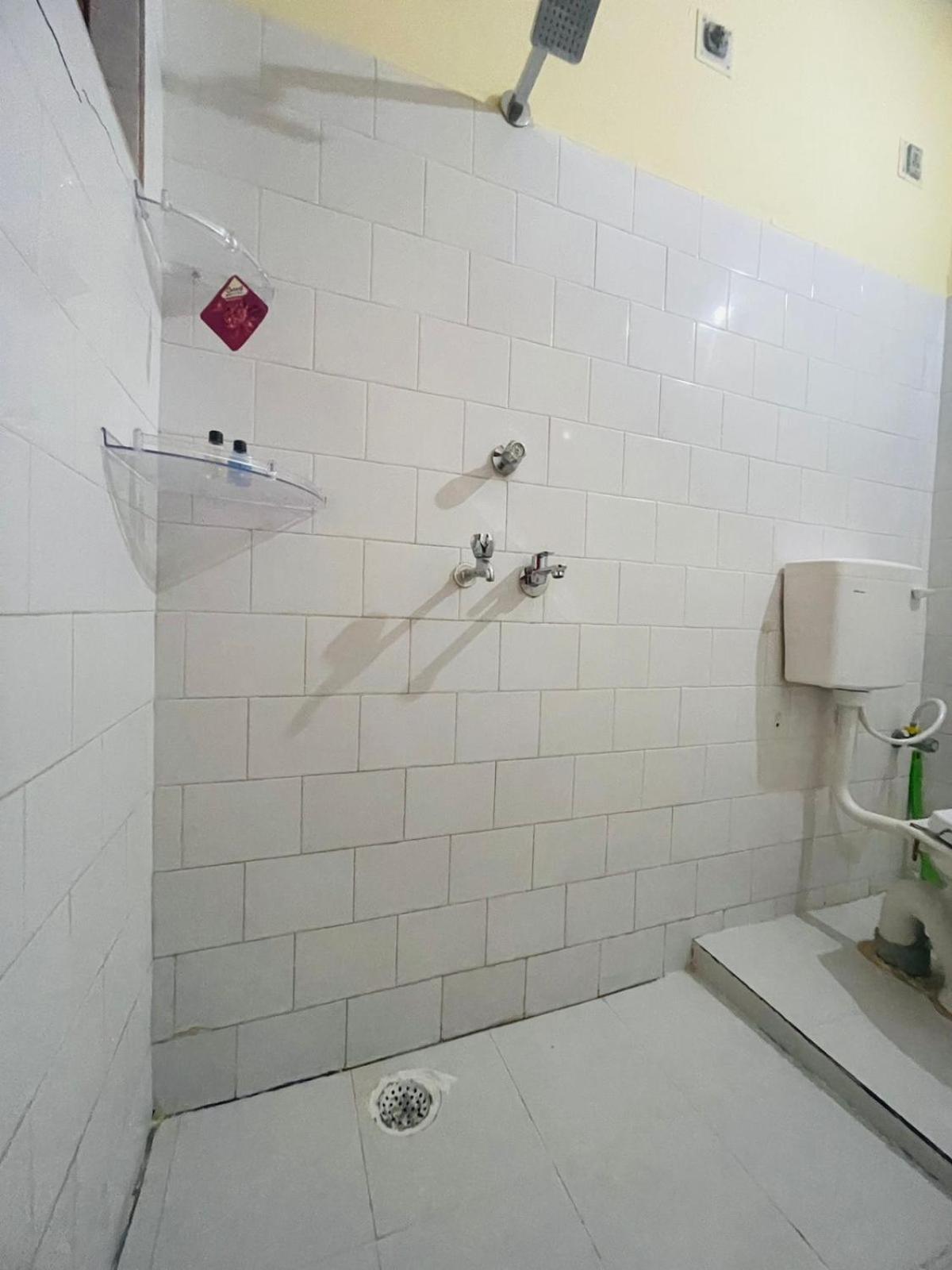 Suhana Apartment