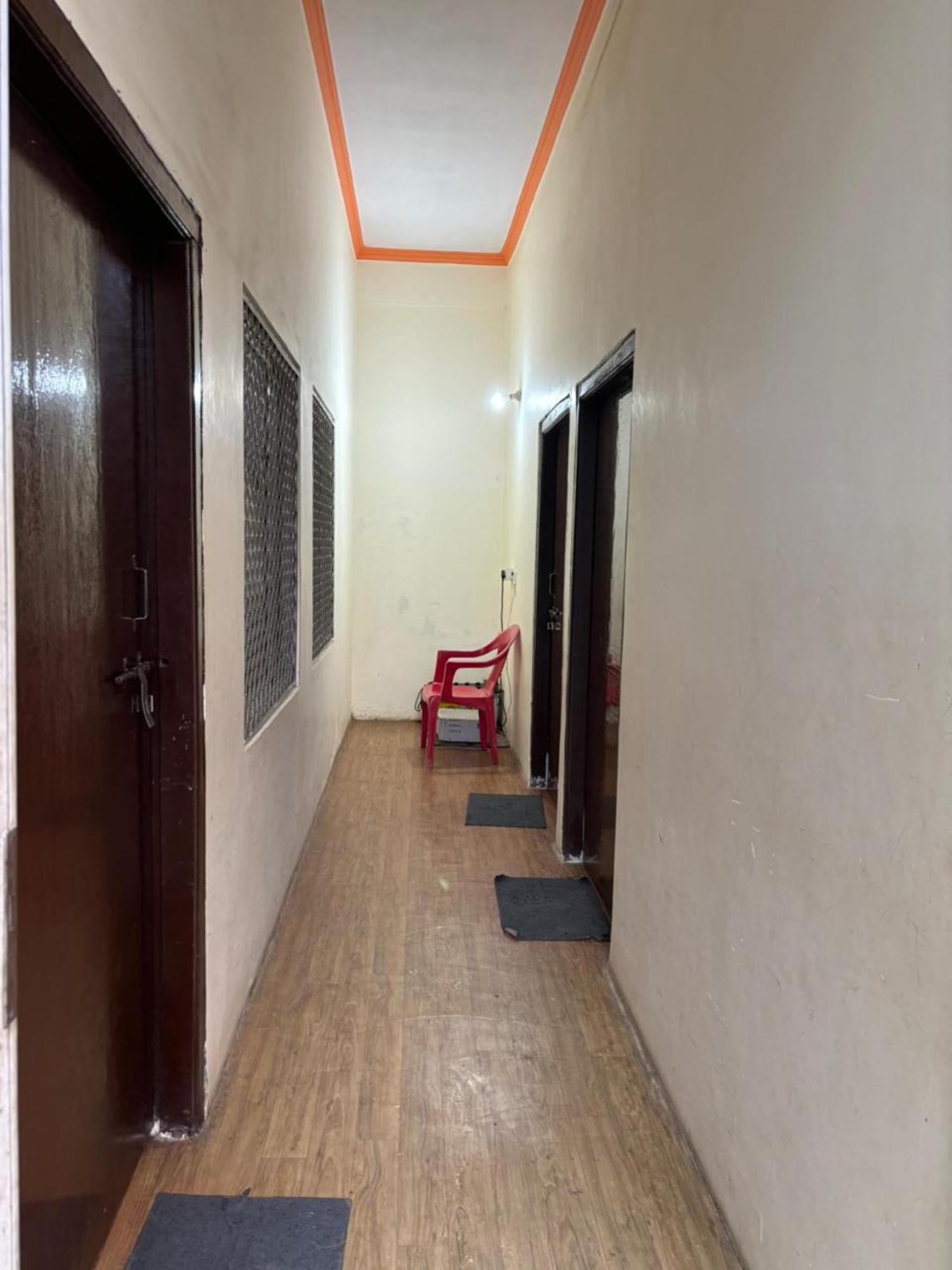 Goroomgo Paradise - Parking & Restaurant Available - Perfect Location And Comfortable