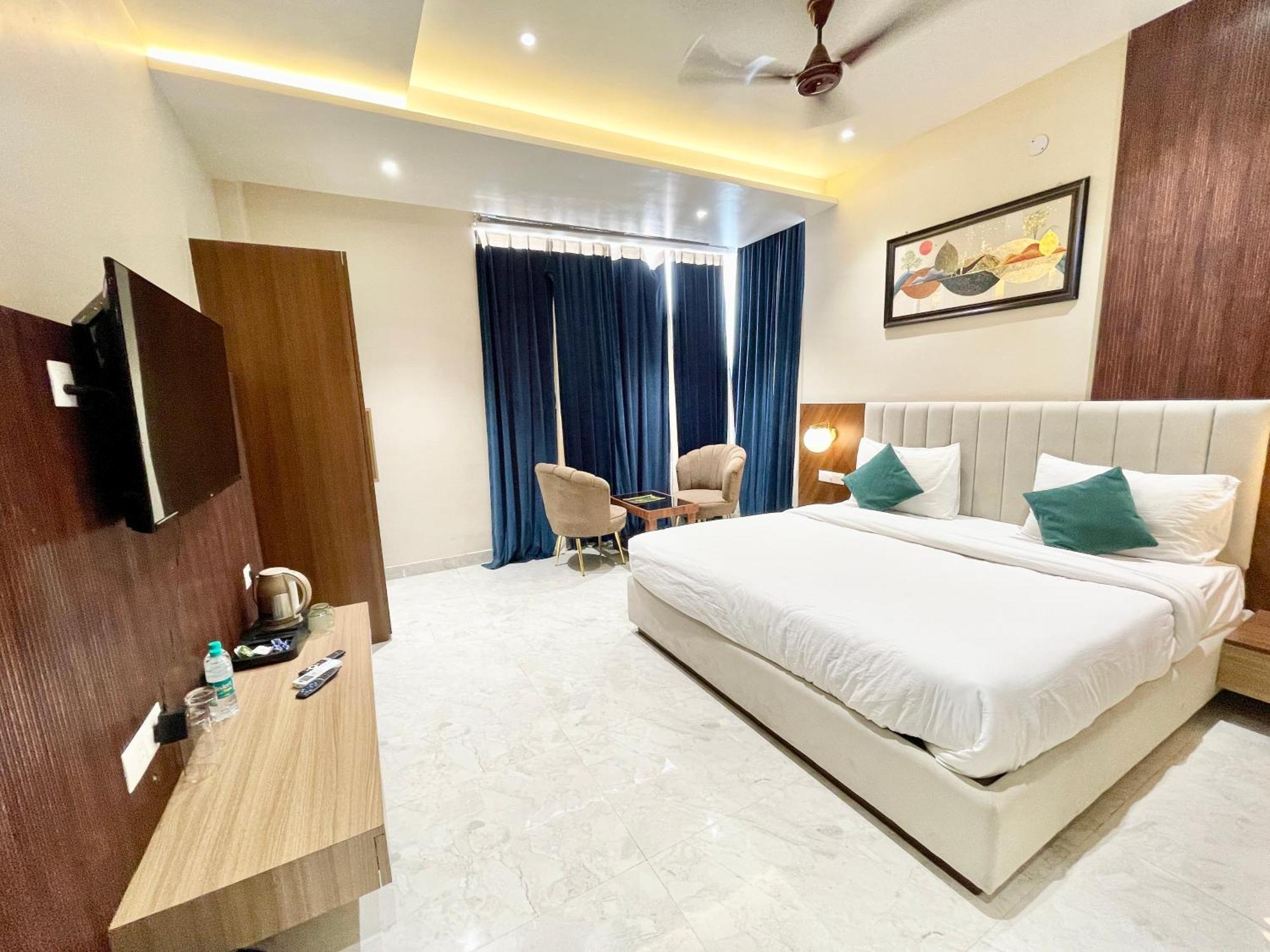 Vedangam ! - Foreigner's Choice ! Fully Air-conditioned With Parking Availability, Near Kashi Vishwanath Temple, And Ganga Ghat 2 Hotel Varanasi