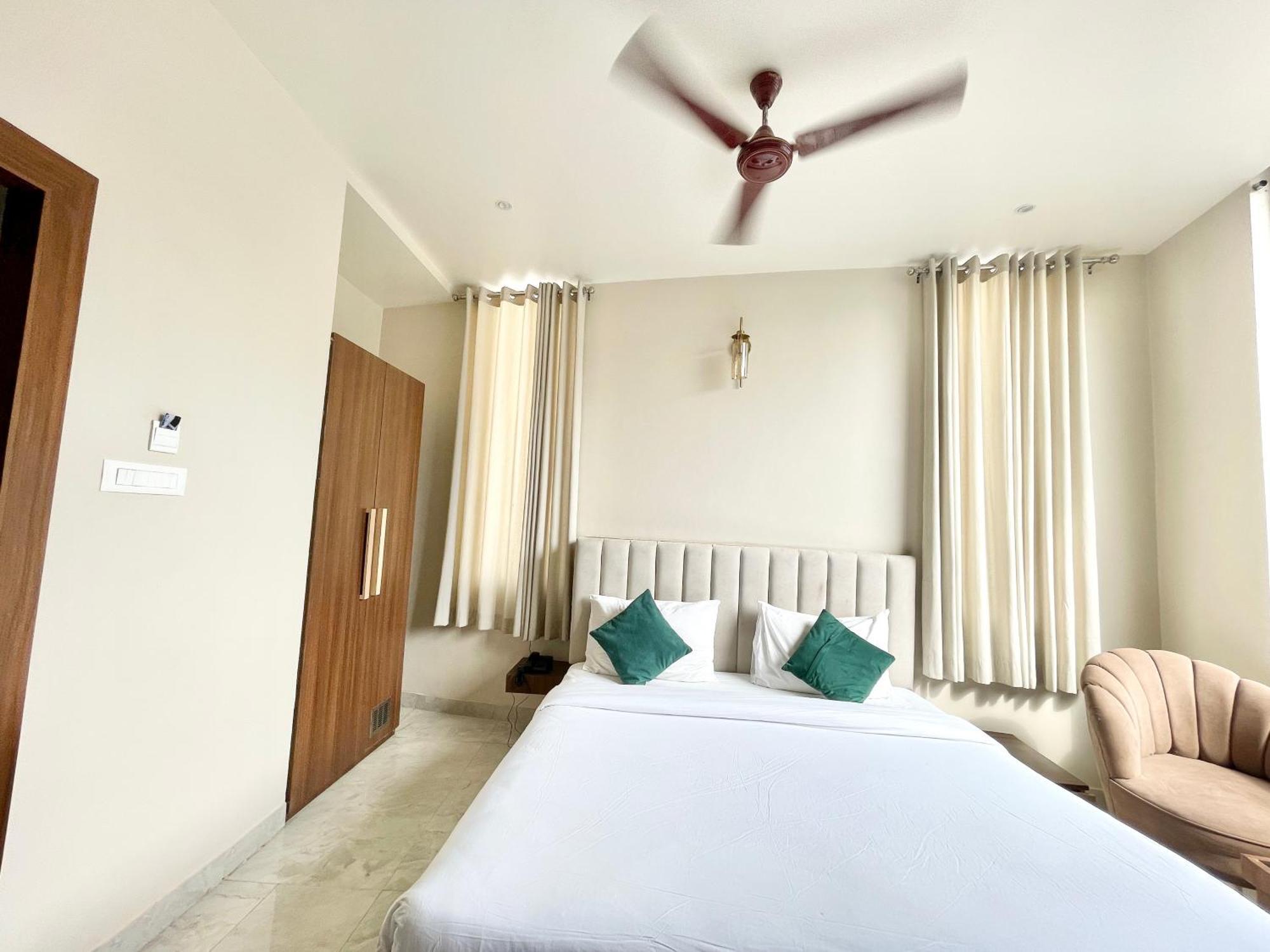 Vedangam ! - Foreigner's Choice ! Fully Air-conditioned With Parking Availability, Near Kashi Vishwanath Temple, And Ganga Ghat 2