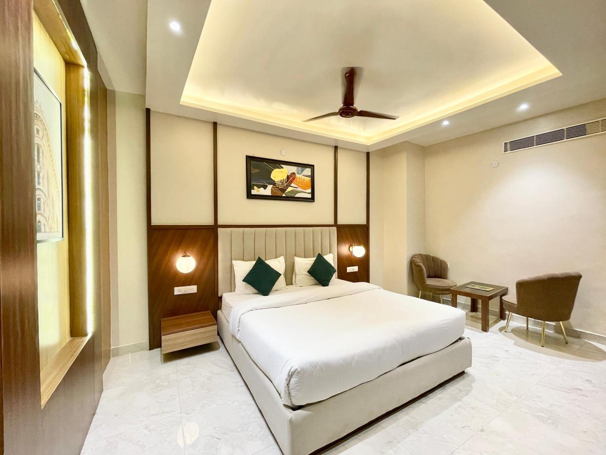 Hotel Vedangam ! - Foreigner's Choice ! Fully Air-conditioned With Parking Availability, Near Kashi Vishwanath Temple, And Ganga Ghat 2 Varanasi