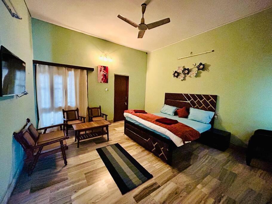 Full At Heart Of Villa