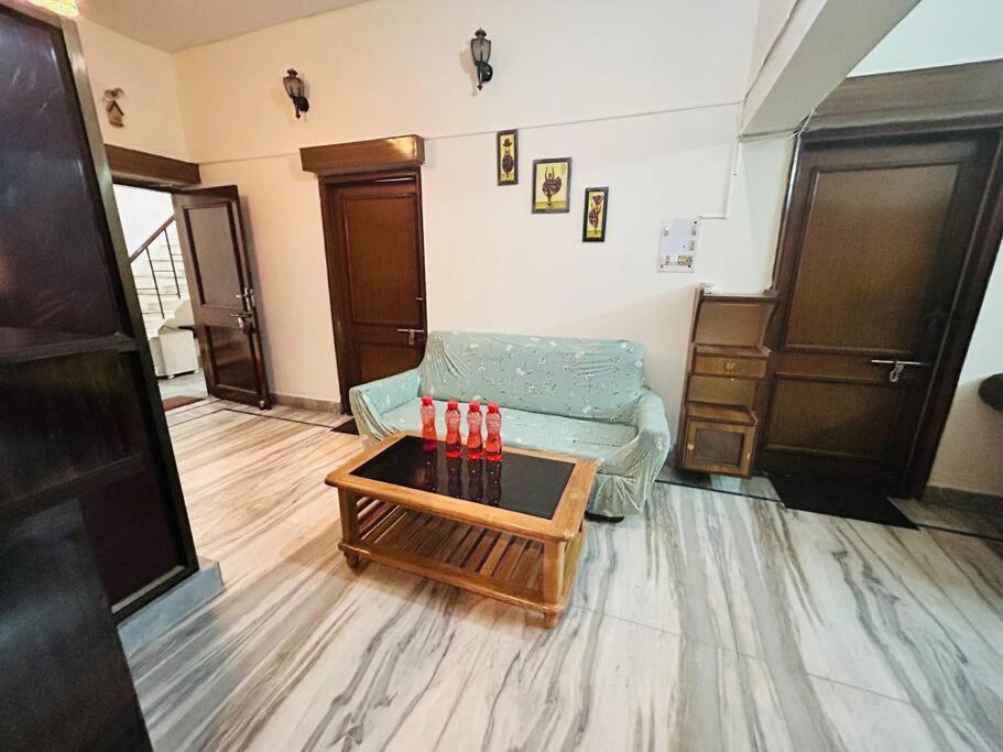 Full At Heart Of Villa *