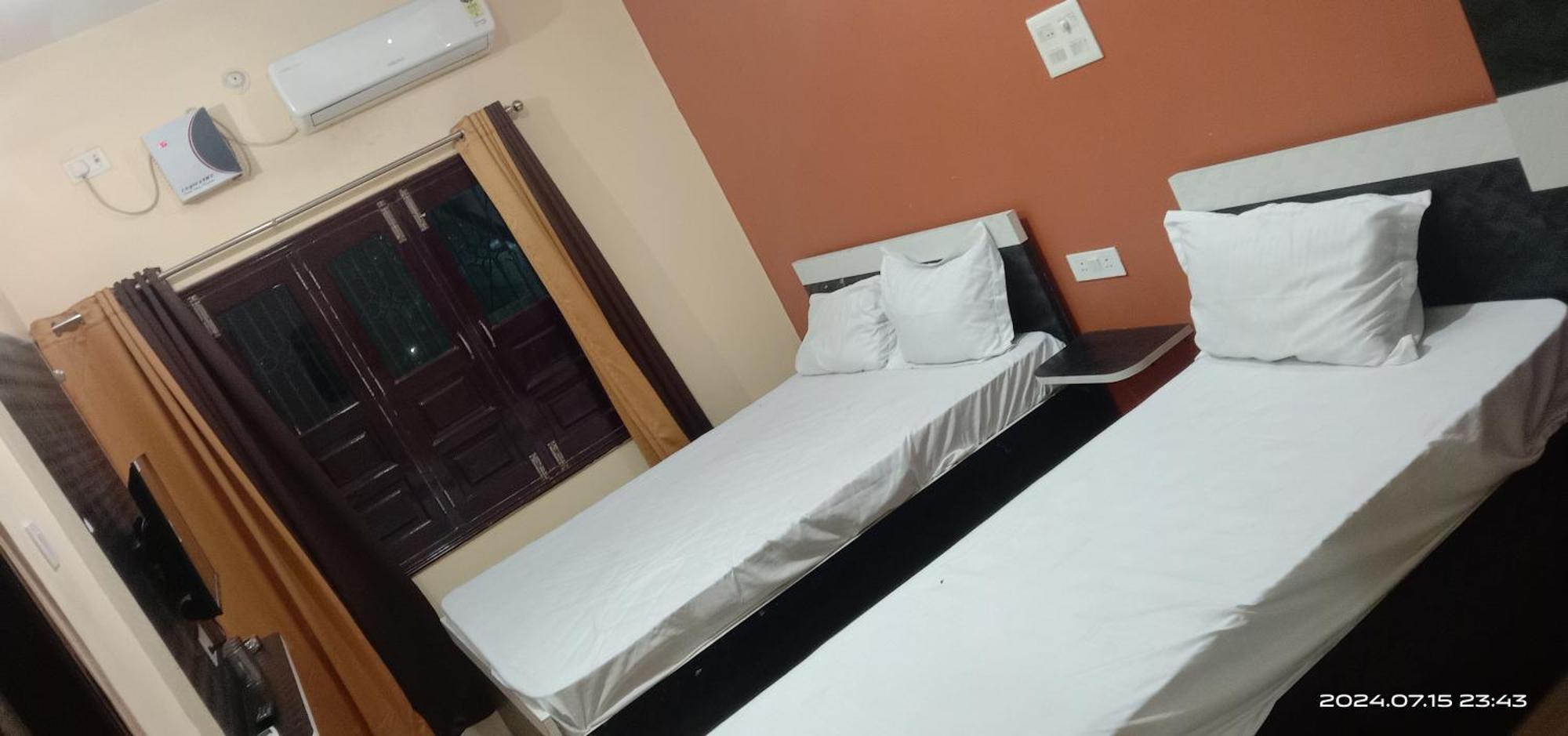 Rb Palace Guest house Varanasi
