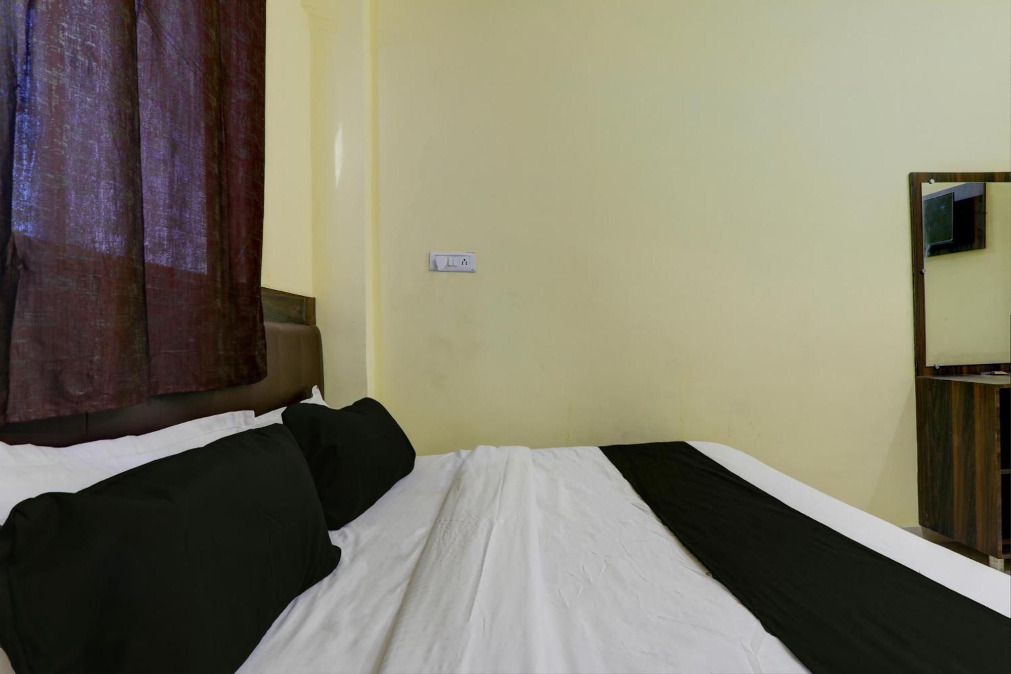 Super O Sadguru Hotel 3*