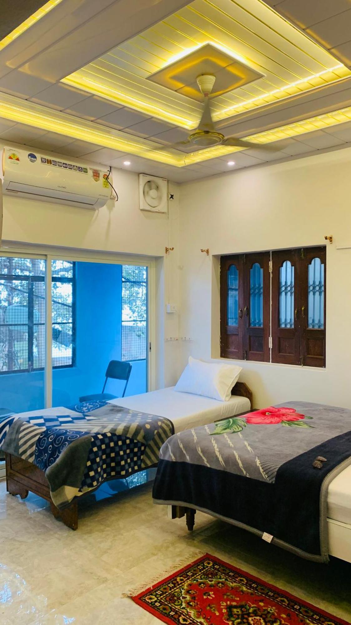 Homestay And I Cafe Varanasi